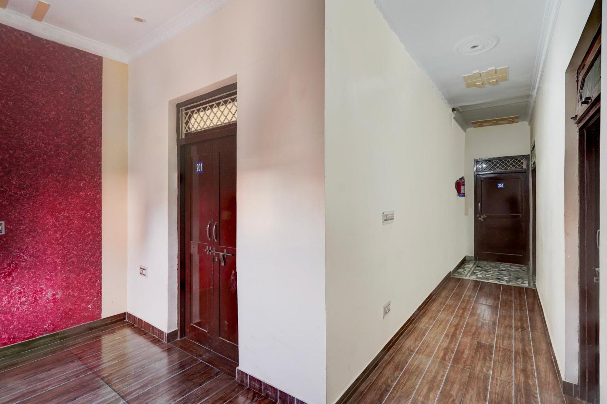 Oyo Hotel Maharaja Palace Meerut Εξωτερικό φωτογραφία